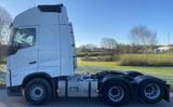 Volvo Vehicle Tractor 6x2-2 Standard - Volvo Kipper