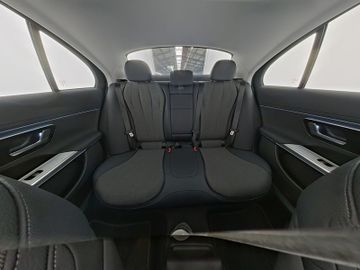 Mercedes E 220 - 6