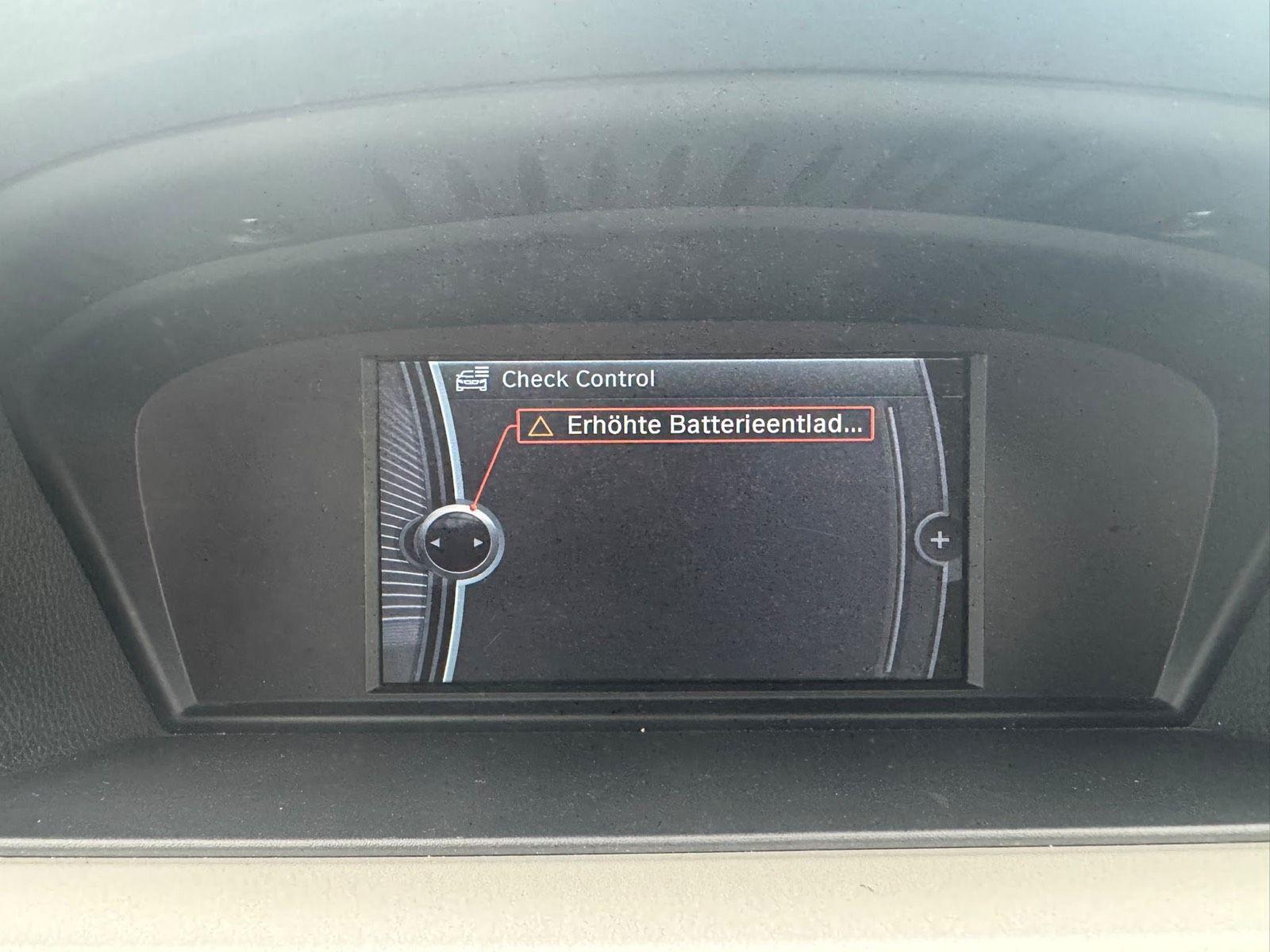 BMW 325 2011 — photo 15