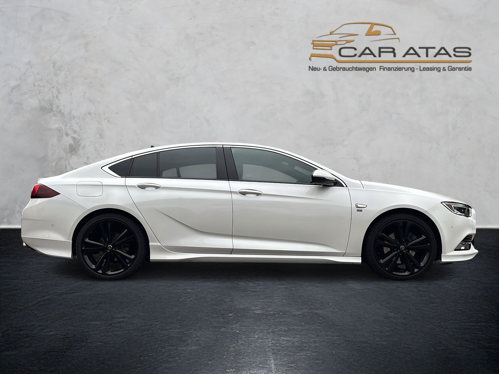 Fahrzeugabbildung Opel Insignia OPC LINE BLACK 360°INNOVATION BOSE STHZ