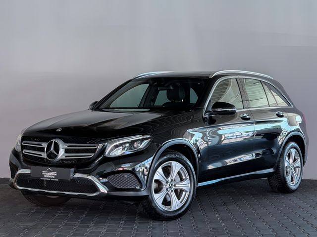 MERCEDES-BENZ GLC 220 d 4Matic |PANO|AHK|LED|LEDER|