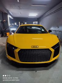 R8 Coupe 5.2 FSI quattro plus