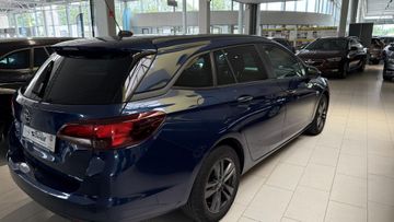 Fotografie 3 des Opel Astra 1.5 D Sports Tourer 120 Jahre