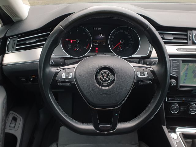 VW Passat Variant 2.0 TDI BMT Highline (10/14 - 10/17): Technische Daten,  Bilder, Preise