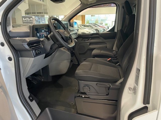 Fahrzeugabbildung Ford Transit Custom Kasten DOPPELKABINE 300 L2 Trend