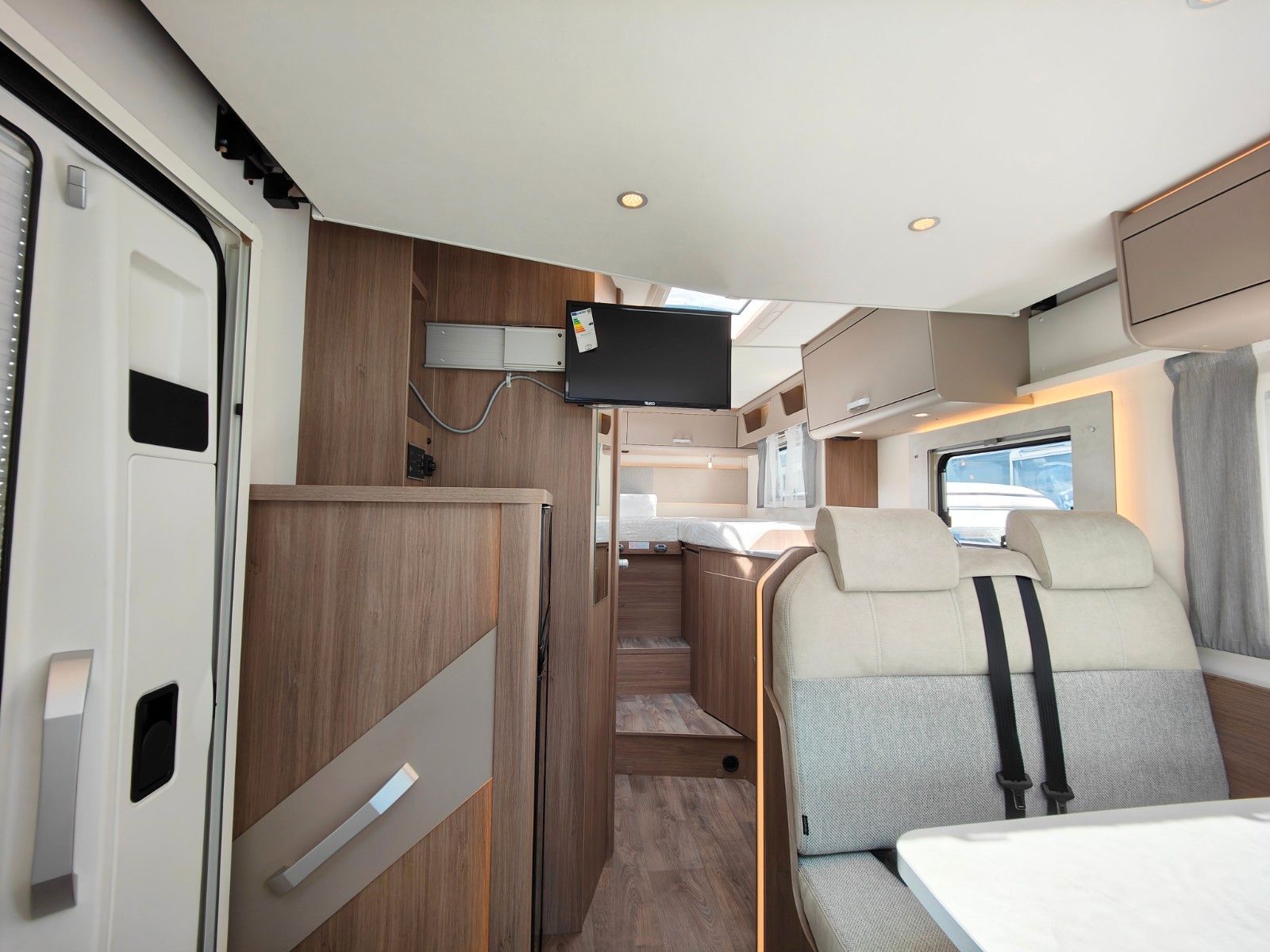 Fahrzeugabbildung Carado T-338  pro+ 2025 SUMMER SALE 8.808 € SPAREN