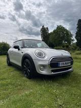 MINI Cooper D Cooper - silberne MINI Cooper D