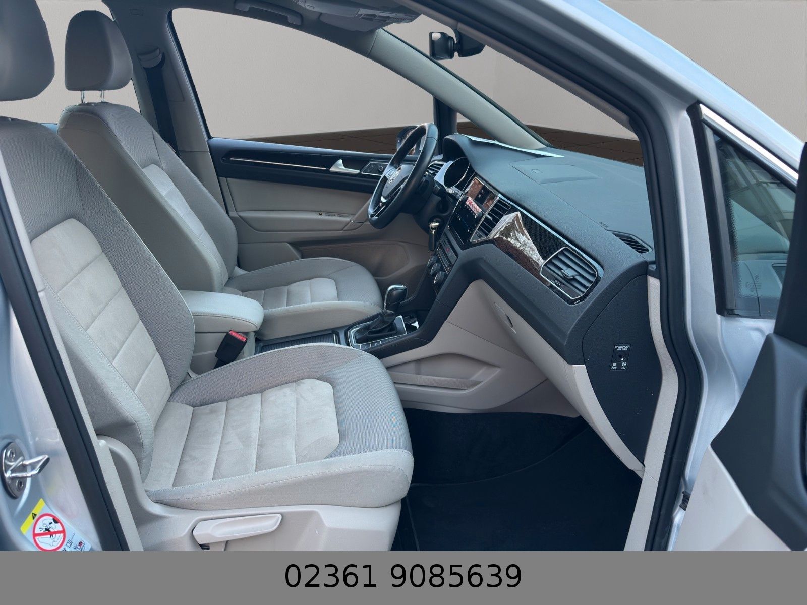 Fahrzeugabbildung Volkswagen Golf Sportsvan VII Highline Automatik/Navi