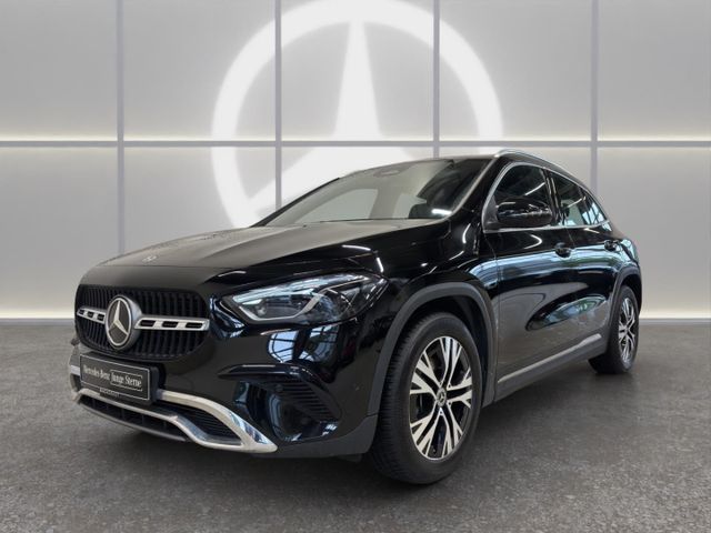 MERCEDES-BENZ GLA 200 PROGRESSIVE LINE ADVANCED AHK+MULTIB+RFK