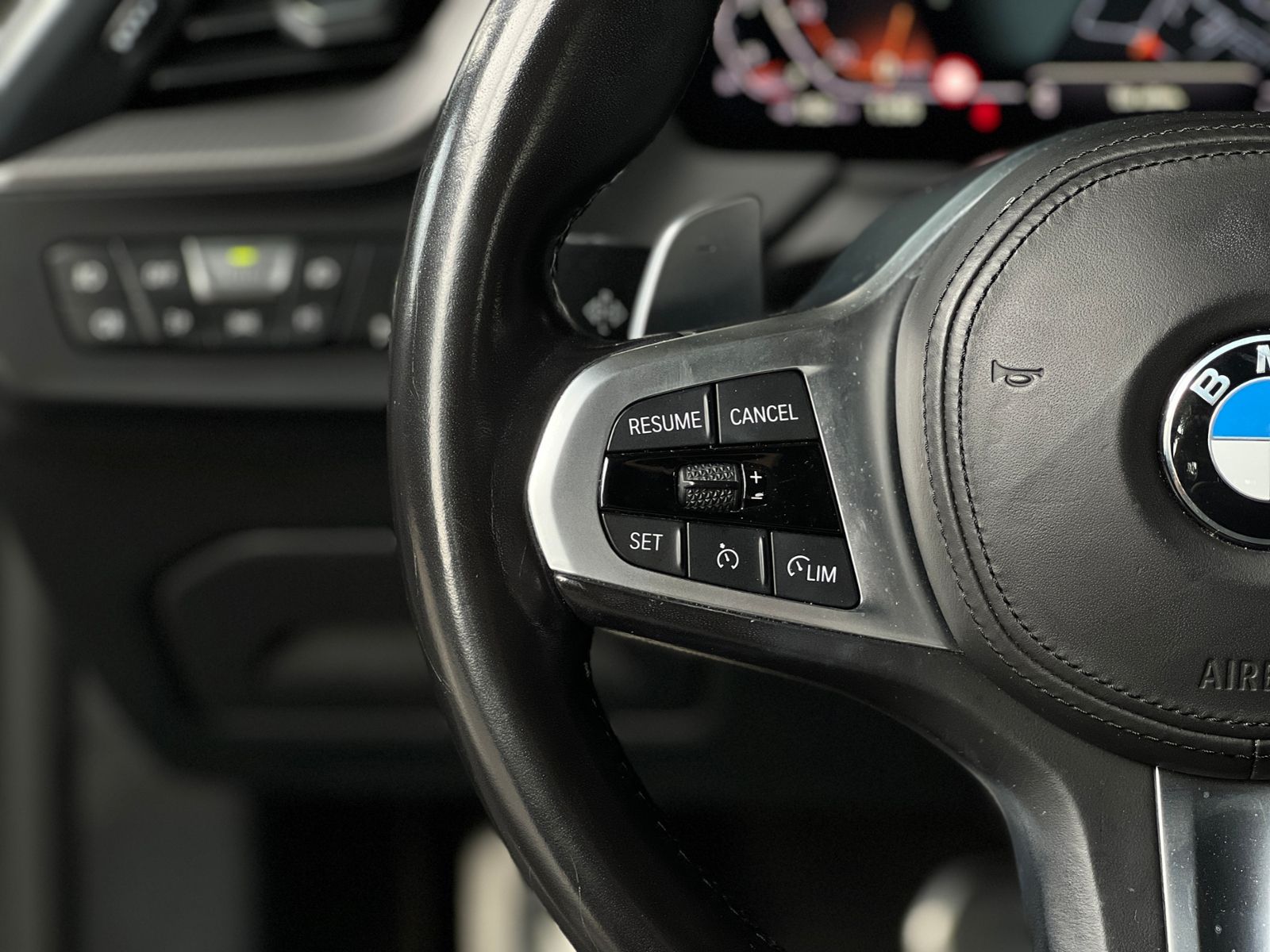 Fahrzeugabbildung BMW 120 i M Sport PDC KLIMA LED NAVI SHZ