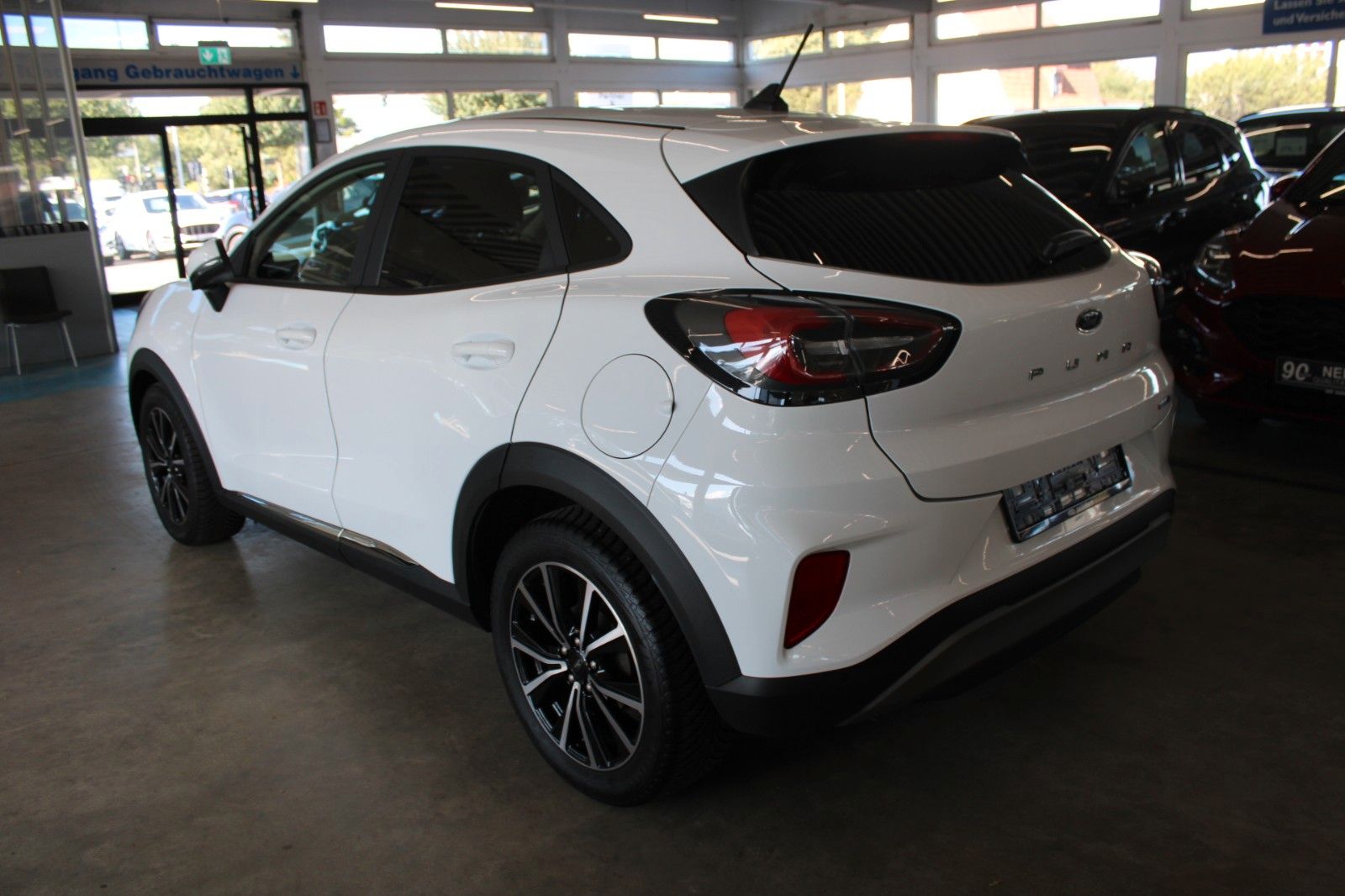 Fahrzeugabbildung Ford Puma MHEV Titanium LED NAVI AHK WinterPaket 1.Hd