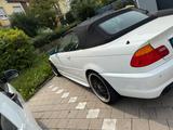 BMW   325i - BMW 325 aus 2004: Cabrio