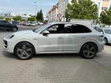 Porsche Cayenne E-Hybrid*SPORT-PAKET*INNO-DRIVE*HUD*CHRO - Porsche Cayenne mit Hybrid-Antrieb: Vollleder