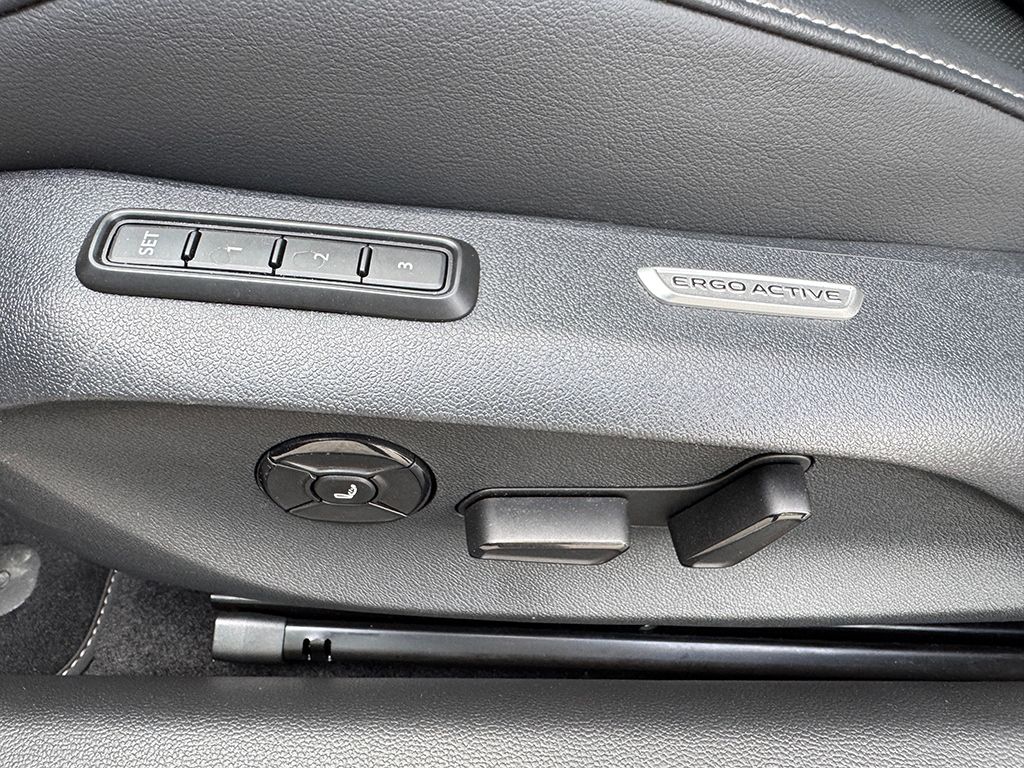 Passat Variant 2.0 TDI R-LINE SIGNATURE *AHK*