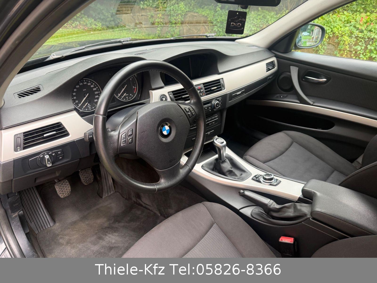 BMW 320 2012 — photo 9