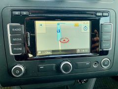 Fahrzeugabbildung Volkswagen Touran 1.6 TDI Life AAC NAVI SHZ PDC VORN ALU