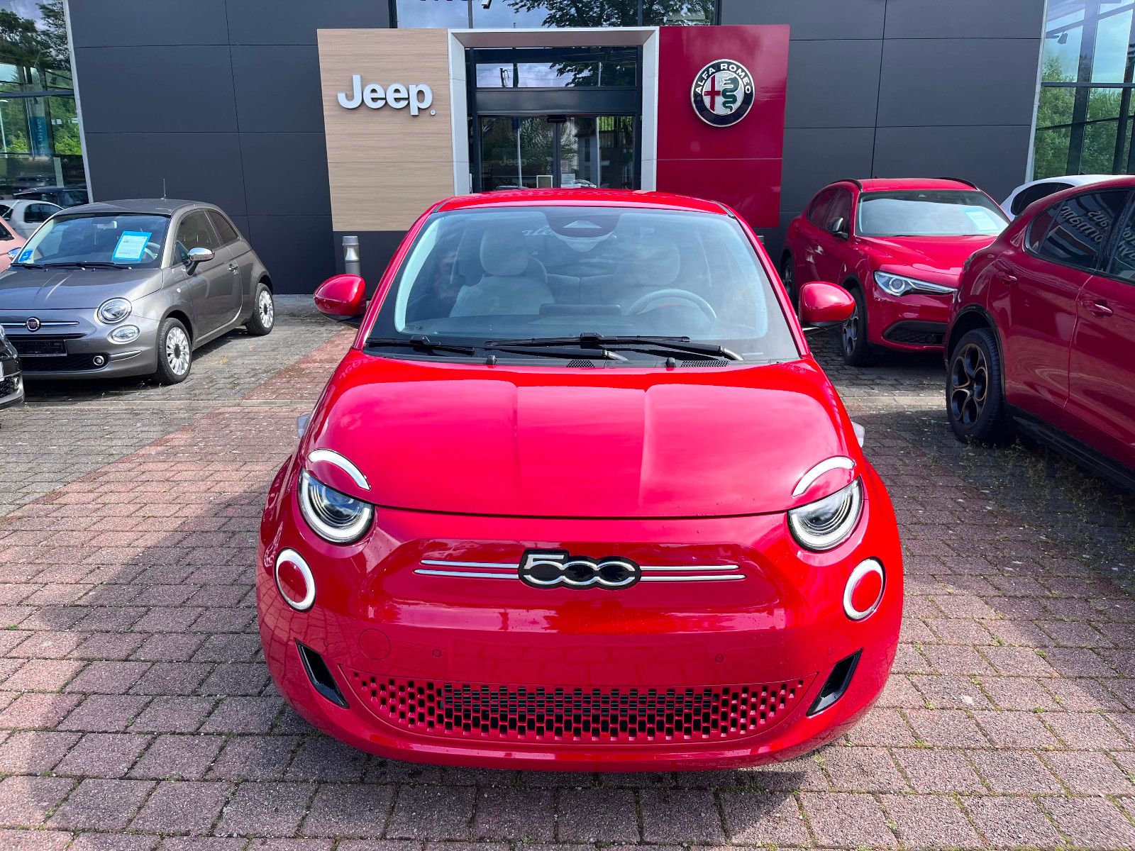 Fahrzeugabbildung Fiat 500e 500 e La Prima