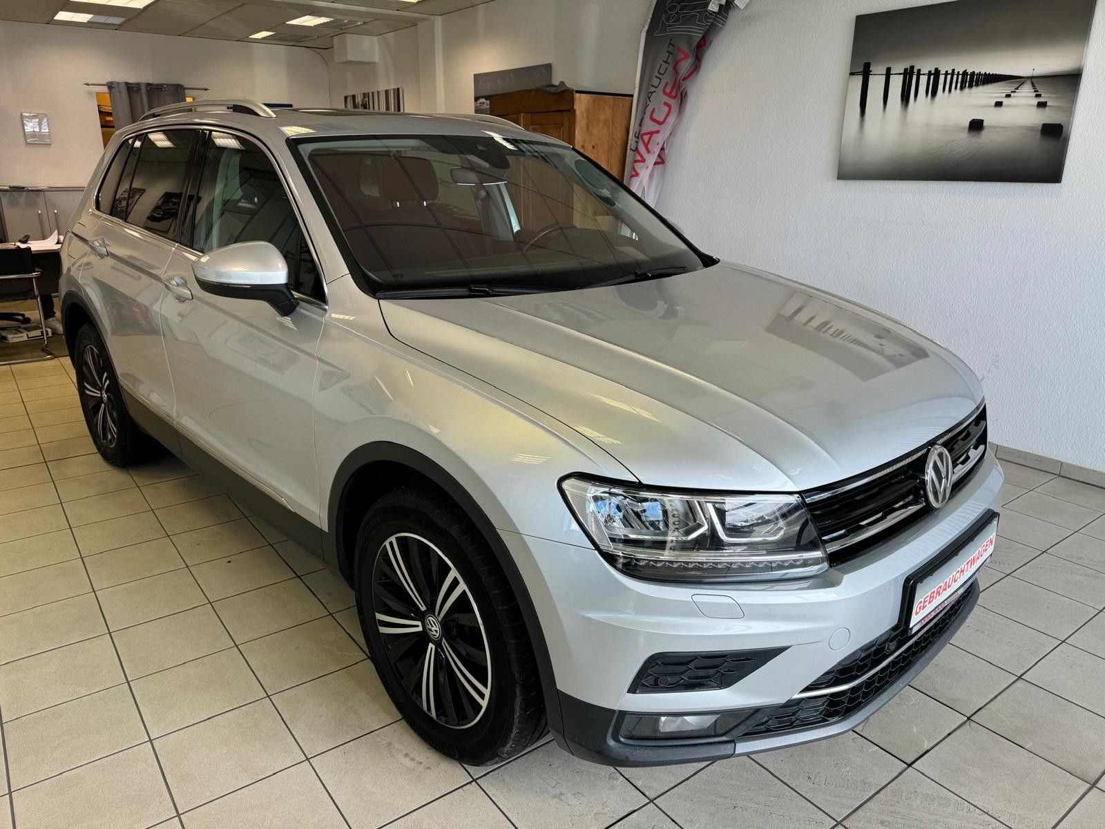 Fahrzeugabbildung Volkswagen Tiguan Highline 4Motion / LED / ergoSitz / NAVI