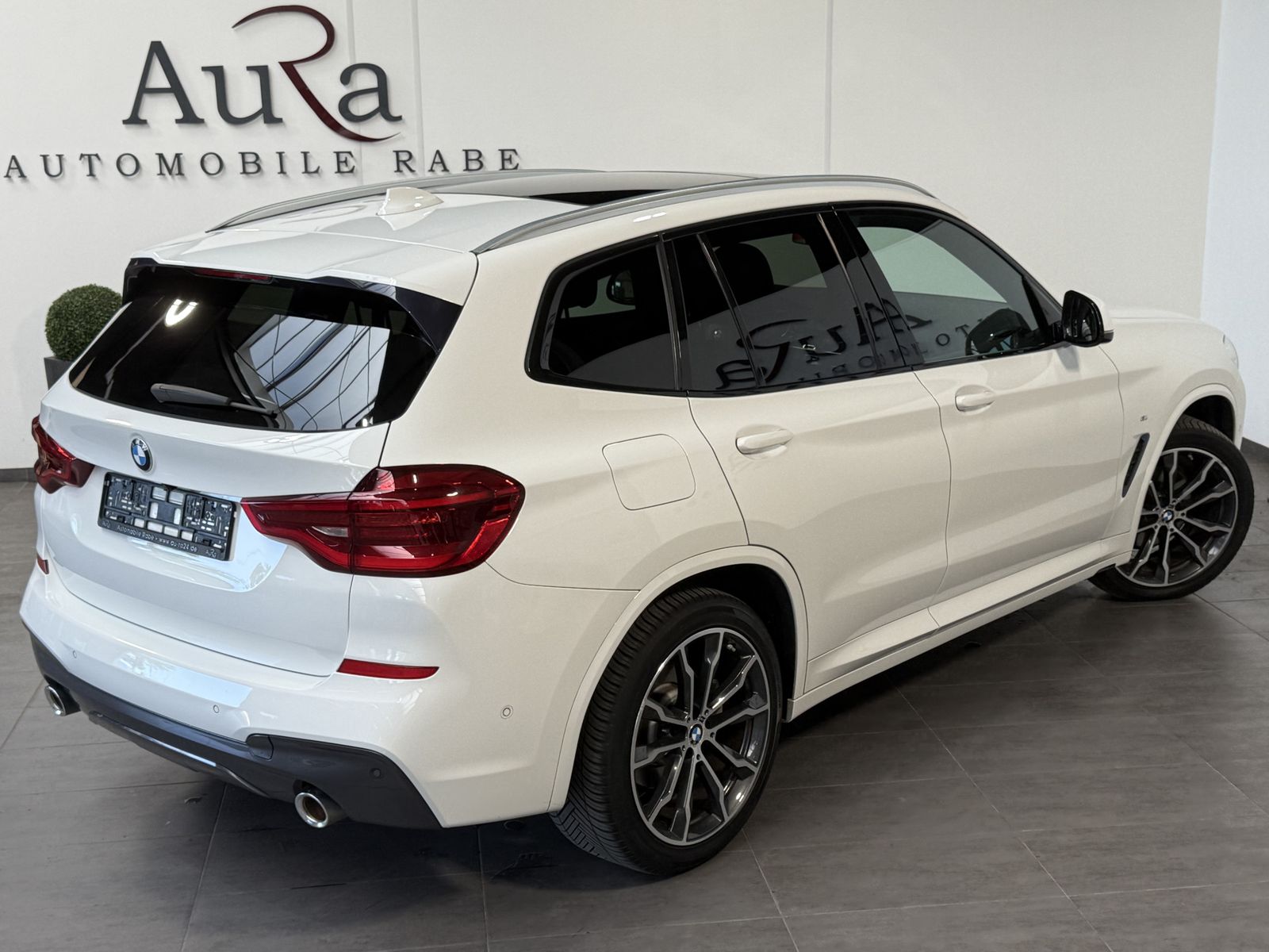 Fahrzeugabbildung BMW X3 xDrive20d M-Sport Aut. NAV+LED+PANO+20ZO+EU6