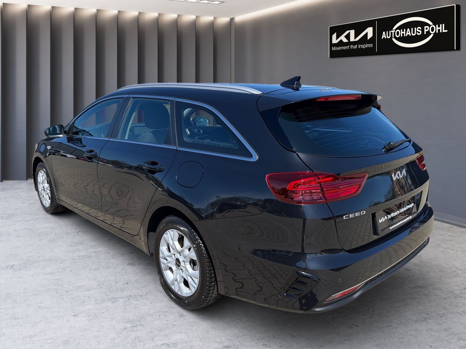Fahrzeugabbildung Kia CEED_SW 1.5T 140 DCT7 VIS KOMF+ (NAV)