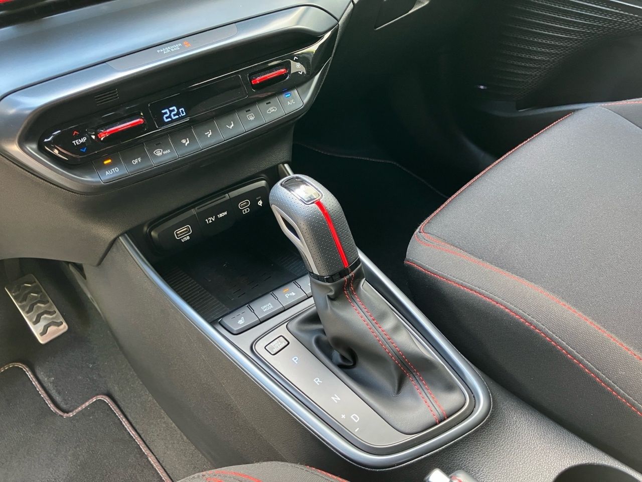 Fahrzeugabbildung Hyundai i20 N-LINE *Assistenzpaket, Smartpaket, Dachlack
