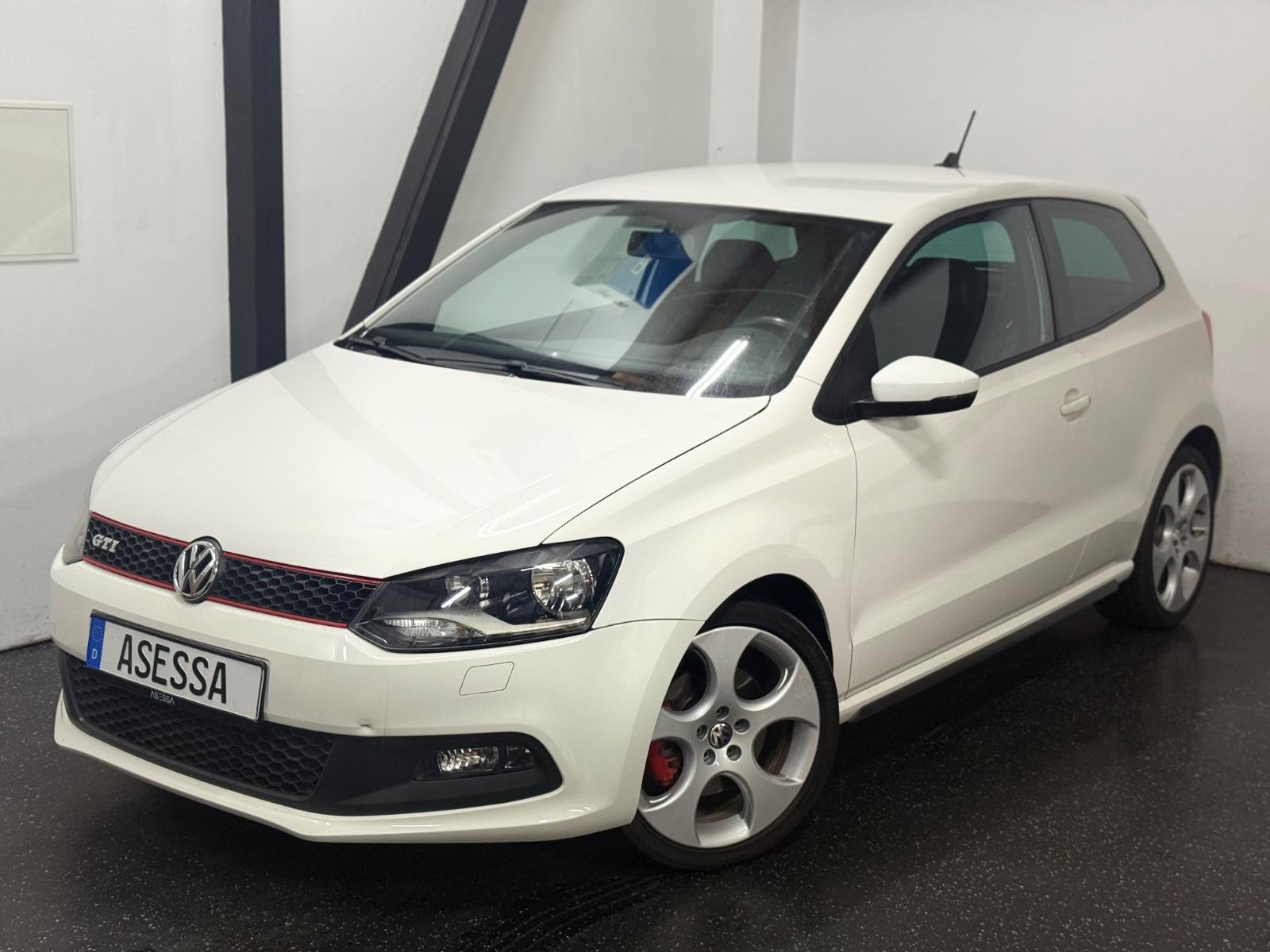 Volkswagen Polo V GTI*DSG*NAVI*PDC*2.HAND*18.Z*LEDER*SHZ*