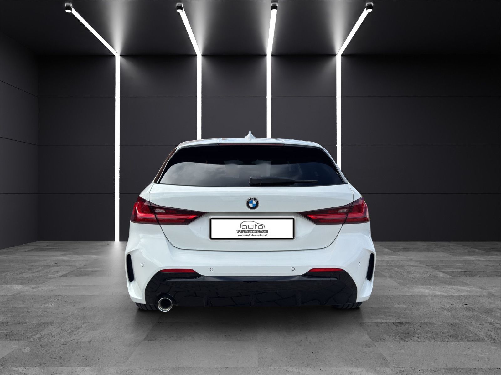 Fahrzeugabbildung BMW 118 i M Sport/Tempo/Navi/Ambiente/Apple CarPlay