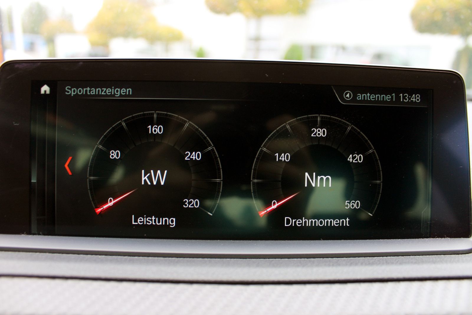 Fahrzeugabbildung BMW M2 Coupé DKG Carbon Dach PDC KAM TEMP H&K LED