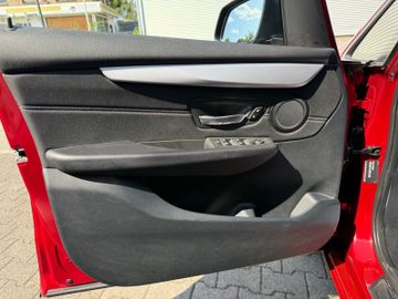 BMW 216 - 10