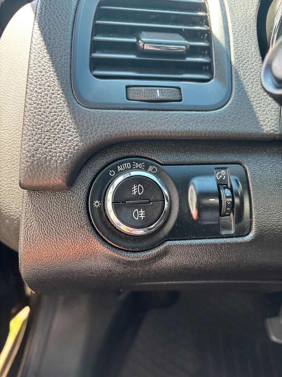 Opel Insignia 2010 — photo 11