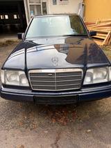 Mercedes-Benz 220 E Oltimer  - gebrauchte Mercedes-Benz 220 aus dem Jahr 1994
