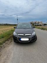 Opel Zafira B 1.6 - Opel Zafira Gebrauchtwagen in Aachen