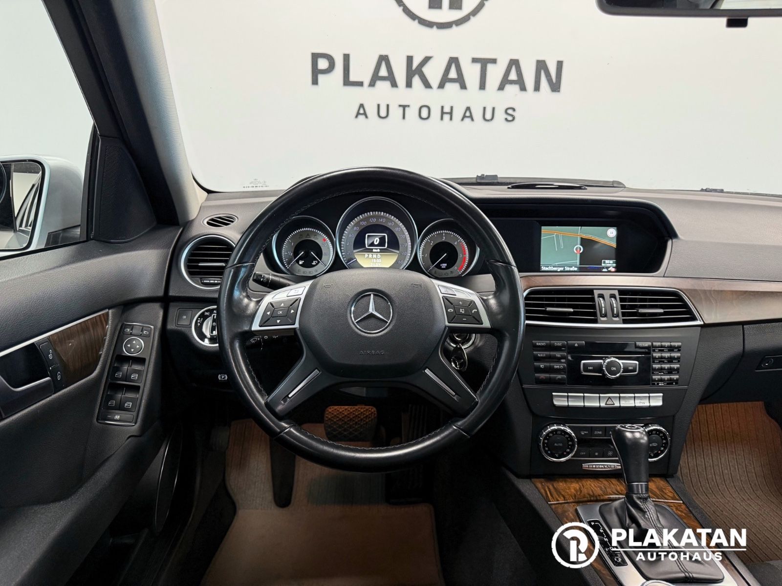 Fahrzeugabbildung Mercedes-Benz C 180CDI T-Model Bi-Xenon Automatik NAVI AHK