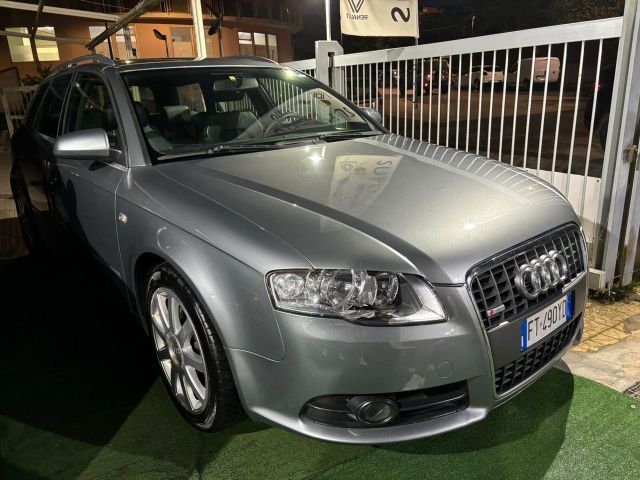 Audi stupenda Audi A4 SLINE 2.0 16V TDI GANCIO TRAINO