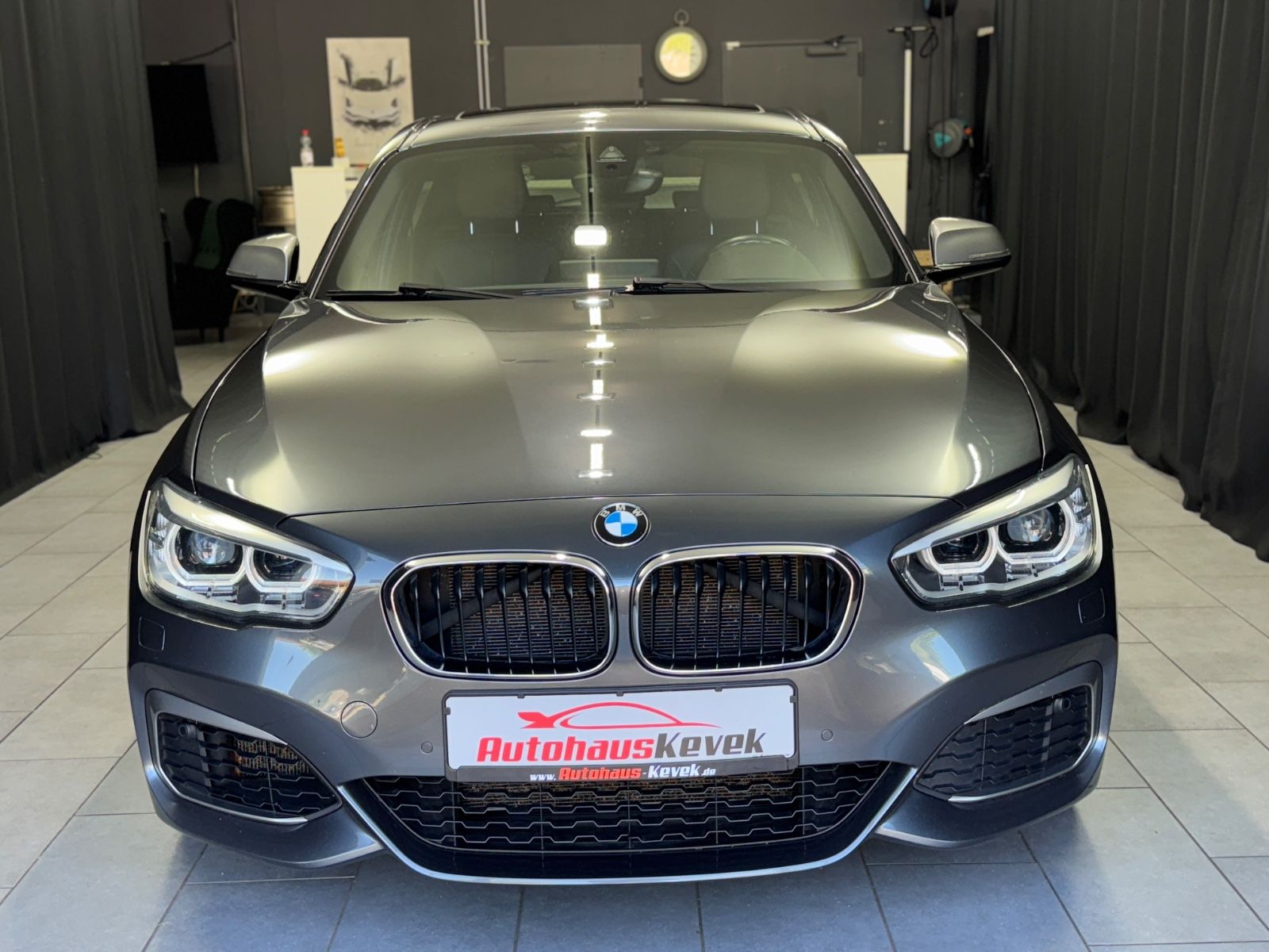 Fahrzeugabbildung BMW M140i xDrive|LEDER|NAVI|SCHIEBEDACH|AUTOMATIK|