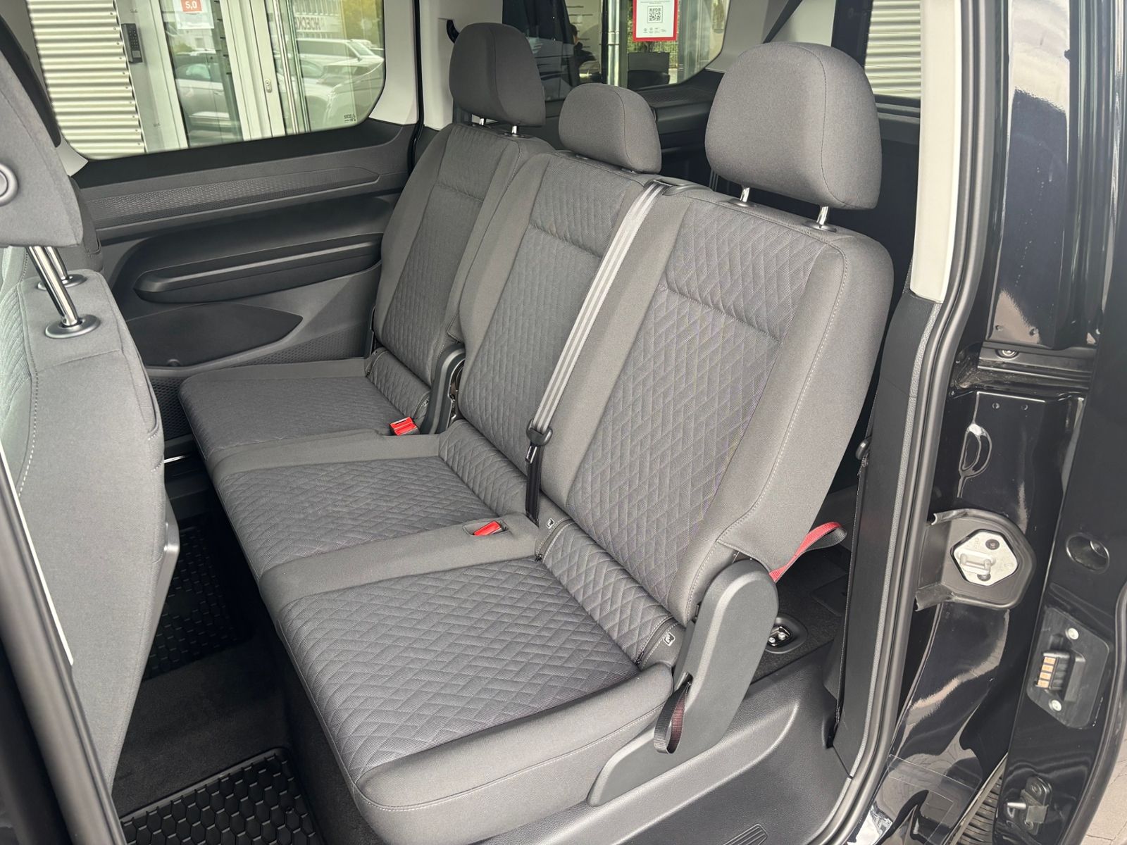 Volkswagen Caddy Maxi - Bild 13