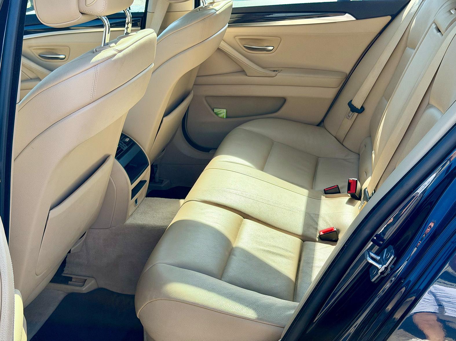 BMW 520d Touring - Standhzg, Pano, Leder n. 5Tage