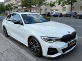 BMW 330d M-SPORT*LASER*HEAD-UP*S-DACH*LEDER* - BMW 330 mit Diesel-Antrieb