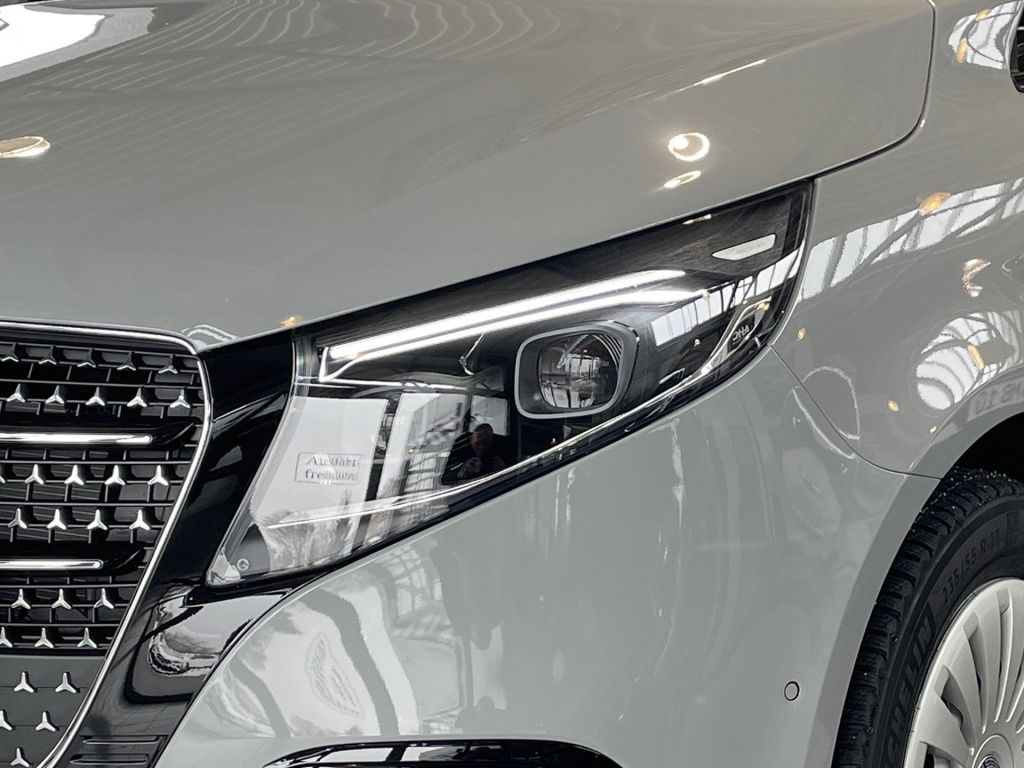 Fahrzeugabbildung Mercedes-Benz V 300 d 4MATIC AVANTGARDE Lang BURM AMG-LINE STH