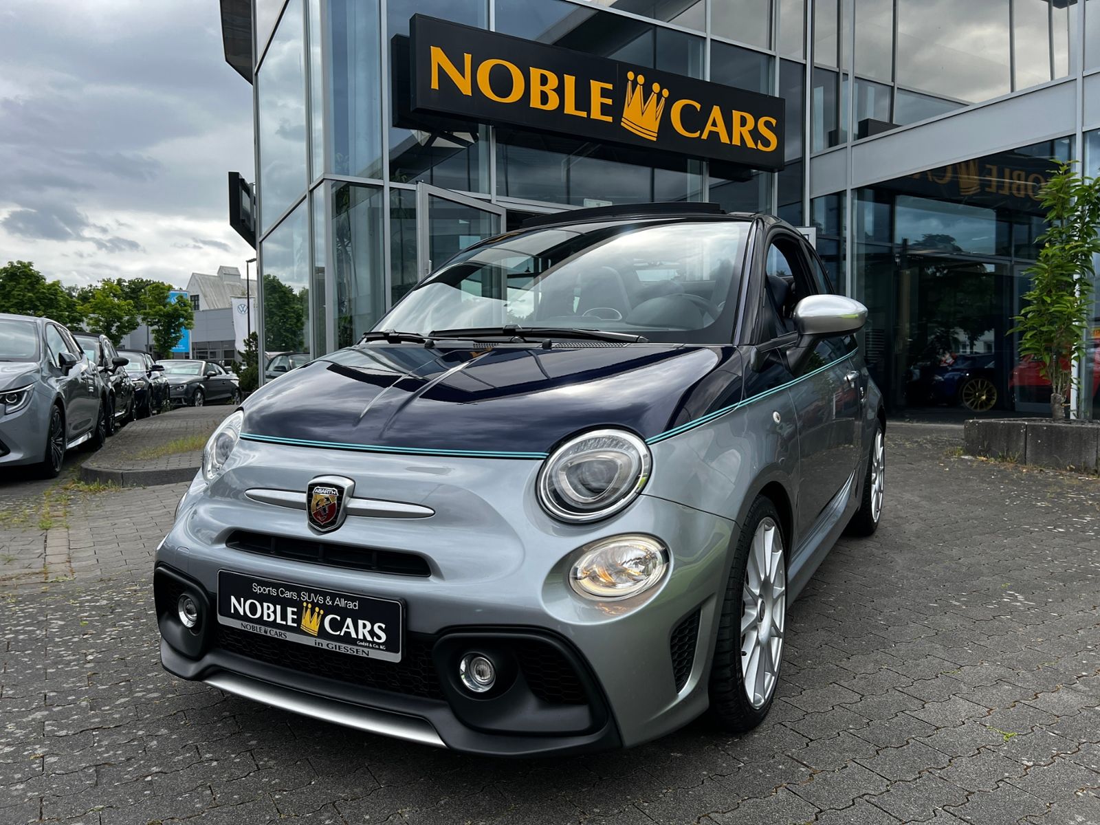 Fahrzeugabbildung Abarth 695 C Rivale 1.4 T-Jet NAVI