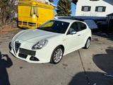Alfa Romeo Giulietta Turismo - Alfa Romeo Giulietta Turismo mit Diesel-Antrieb