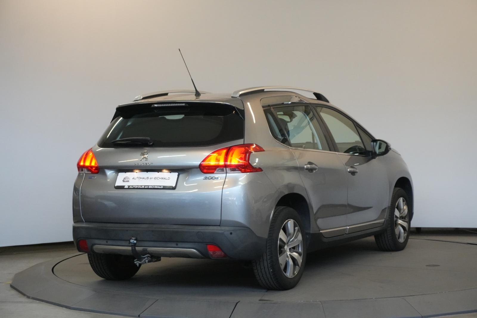 Peugeot 2008 1.2 VTi Allure Automatik PDC AHK
