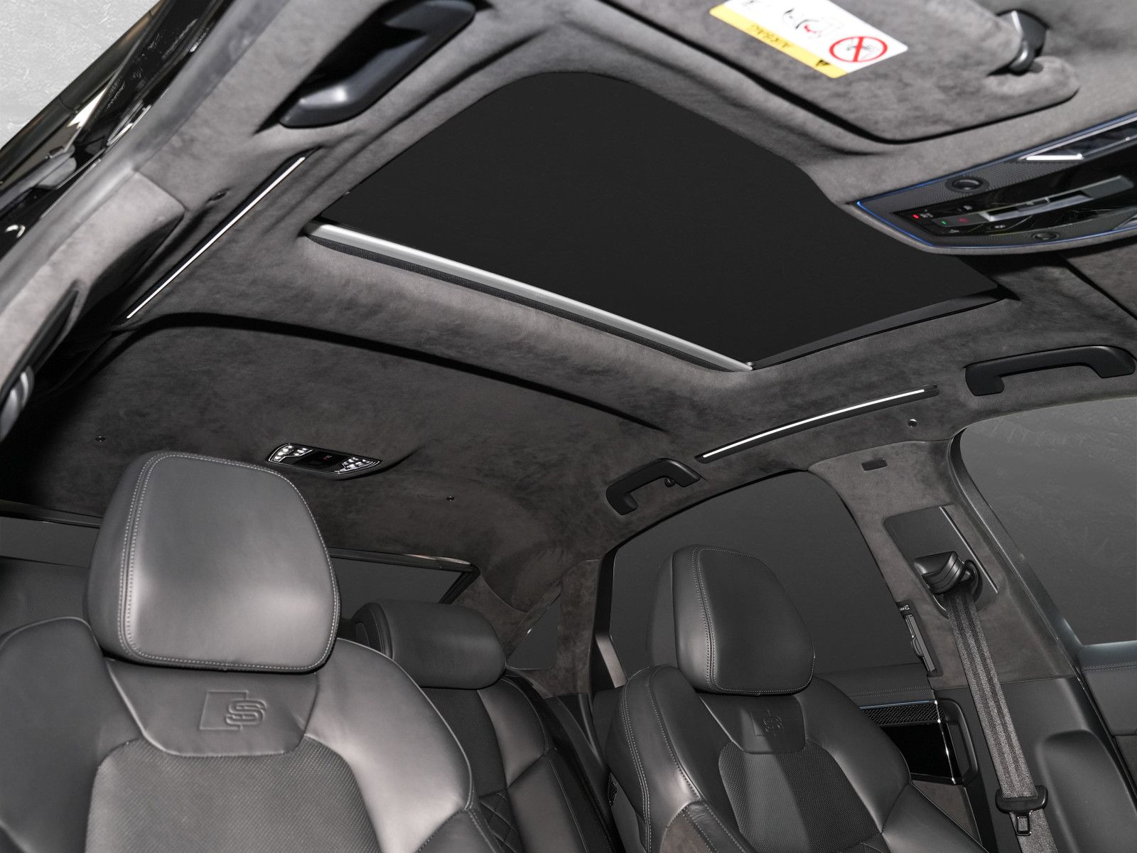 Fahrzeugabbildung Audi S8 ABT 700 - Massage vo+hi | Einzelsitze im Fond