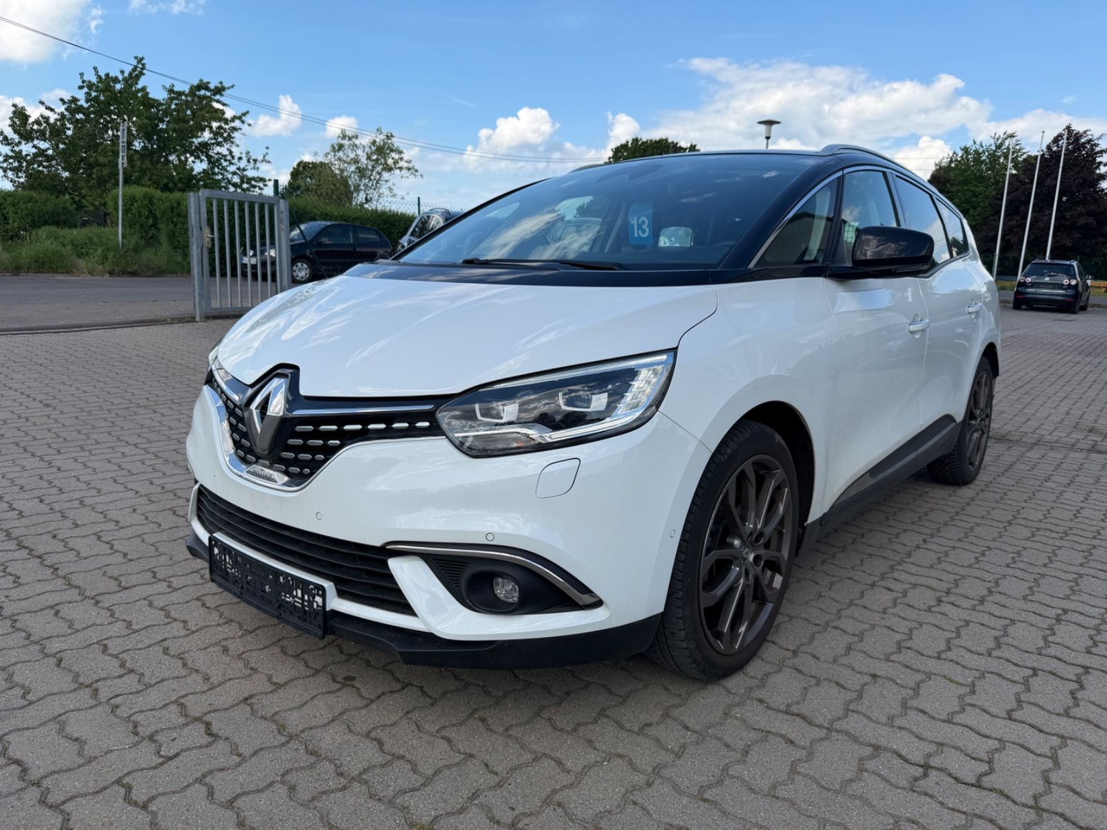 RENAULT Grand Scenic
