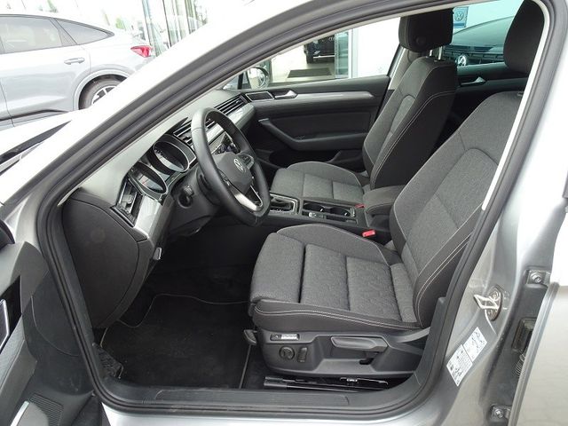 Passat Variant 2.0 TDI DSG Business / Matrix