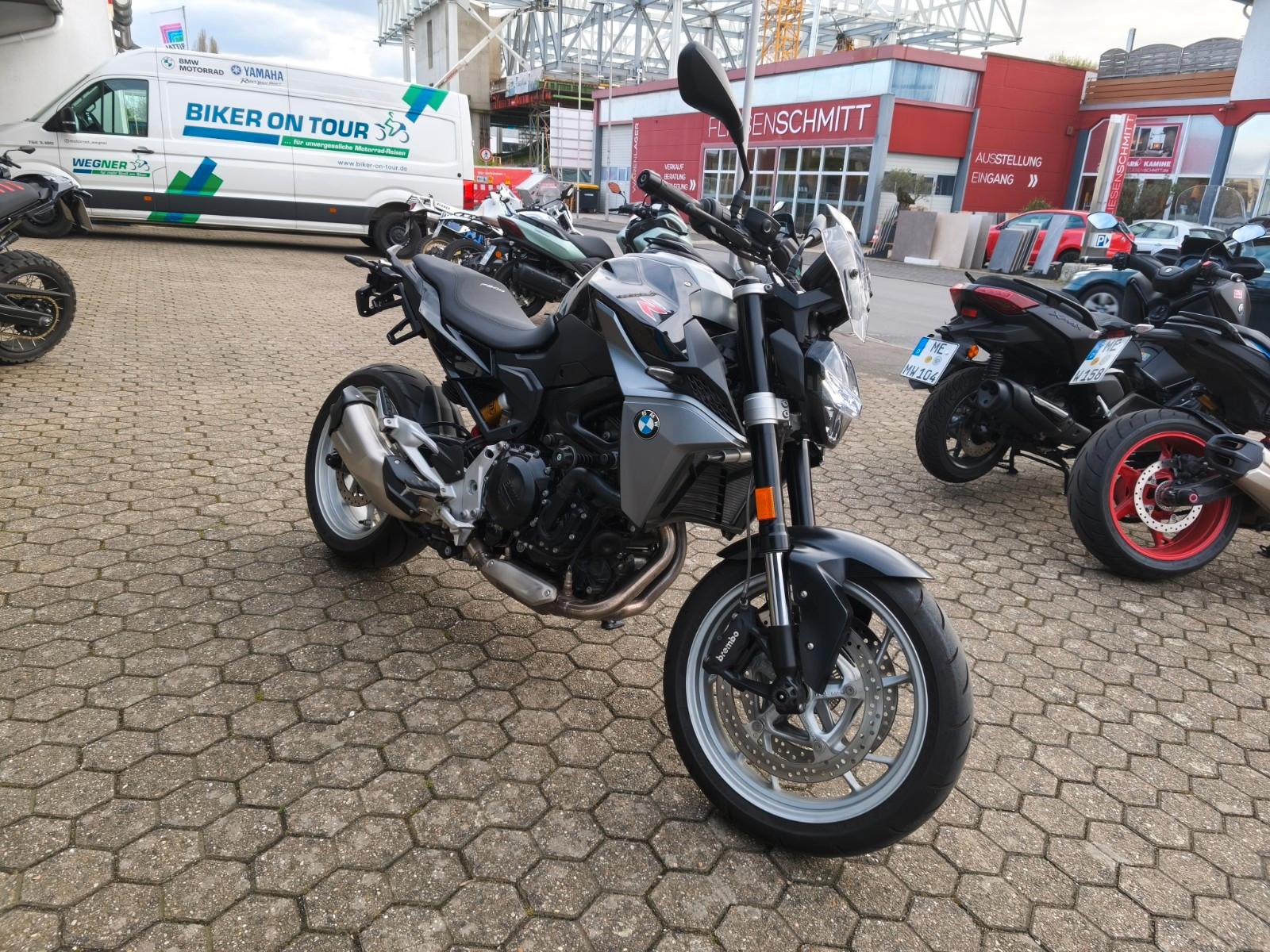 BMW F 900 R A2