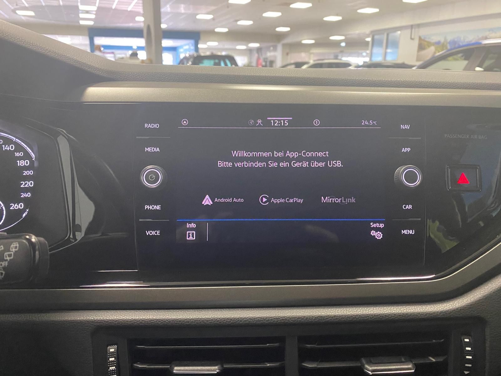 Fahrzeugabbildung Volkswagen Polo 1.0 TSI Comfortline APP+KLIMA+PDC+SITZHEIZ+