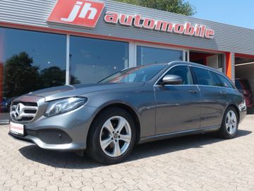 Mercedes E 220 - 1