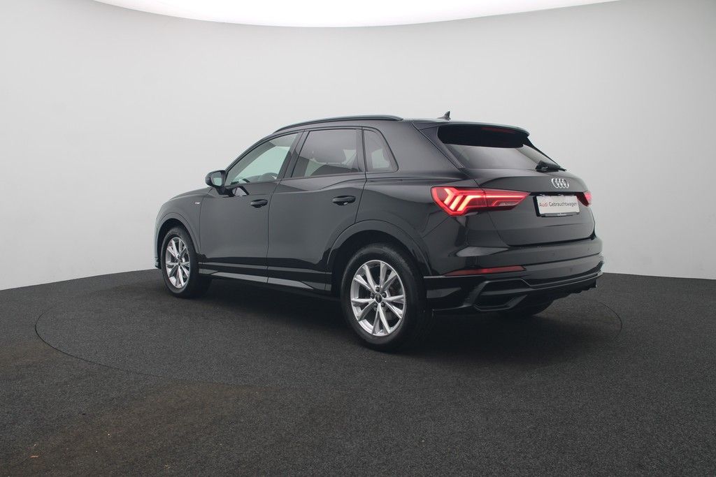 Audi Q3 35 TFSI S line LED Navi  imagem 3