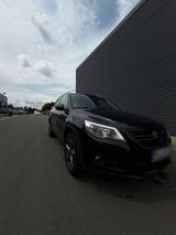 Volkswagen VW Tiguan 2.0Tdi DSG/AHK/R Line... - Volkswagen Tiguan aus 2011: R Line